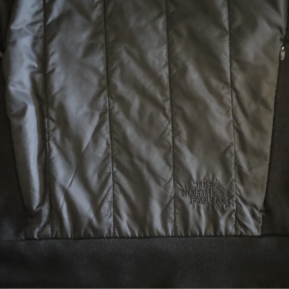 The North Face Women’s Flashdry Pullover, Black, Small - Picture 6 of 8